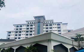 Raia Hotel Kota Kinabalu